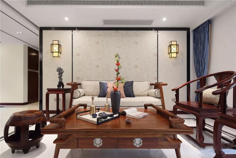 楚雄彝族自治州公路分局住宅小區(qū)(祿豐)新中式風(fēng)格四居室裝修案例