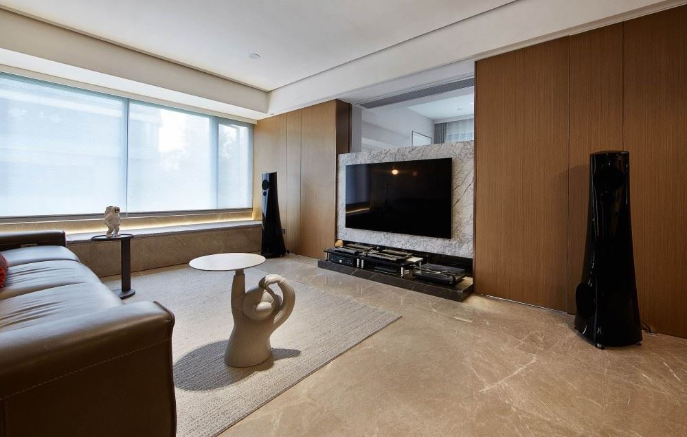 佛山市招商·悅府現(xiàn)代簡約風格三居室裝修案例